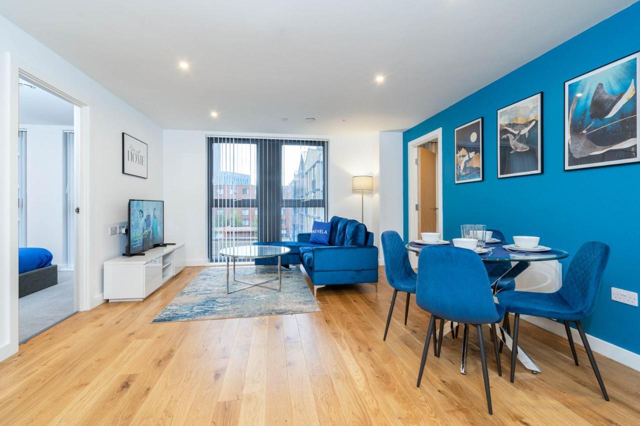 Maevela Apartments - Luxury Broad St Apartment - 2 Bed, 2 Bath - City Centre/Cube/Mailbox - With Underground Parking ✓- L Shape Sofa, Large 50 Inch Smart Tv With Free Netflix & Wifi Birmingham Exterior photo
